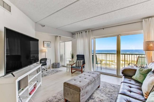 Oceanfront Pool and Quiet Images_1