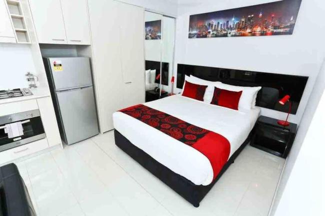 CBD studio with balcony+pool+gym+sauna Images_5