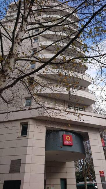 7mn walk to Metro, in ApartHotel Images_3