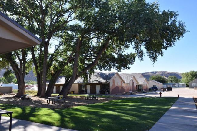 Bunkhouse 7A With Shady Trees Images_2