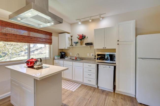 Quaint Abode about 6 Mi to Snow Valley Mountain Resort Images_1