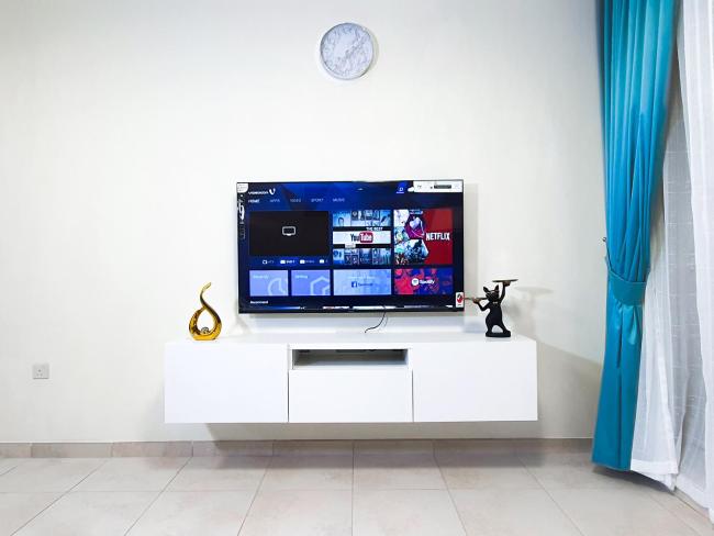 Prestigious Tower Living, Canal View, Sports Vibes, Proximity to Convenience Images_2