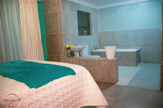 OneZero22 GuestHouse Images_3