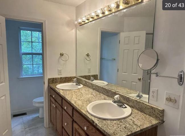 Back Porch Views A warm and welcoming ranch style home in the mountains Images_3