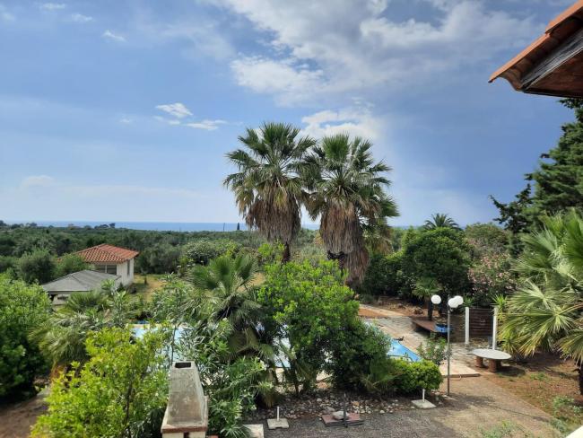 Wunderschöne Villa mit grossem Pool und Meerblick Images_5