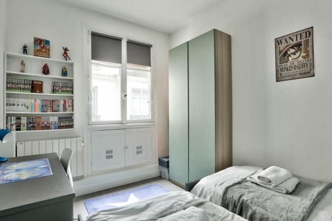 Spacious & Bright Flat by the Eiffel Tower-Paris 7 Images_5
