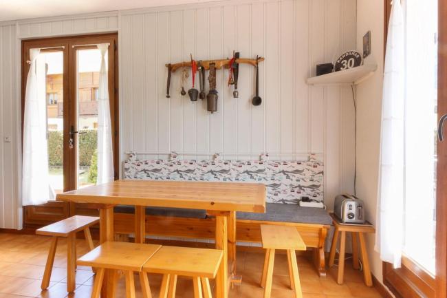 Lilas - Awesome view of the Mont-Blanc Range Images_4