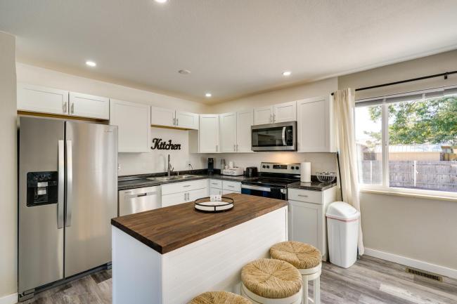 Quiet Pueblo Home with Pool Table, 5 Mi to Downtown! Images_5