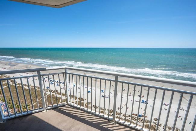 Baywatch Renovated, Unobstructed Oceanfront Views! Images_4