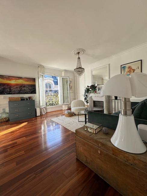 Amazing Parisian Apartment in Paris Trocadero (Eiffel Tower) Images_5