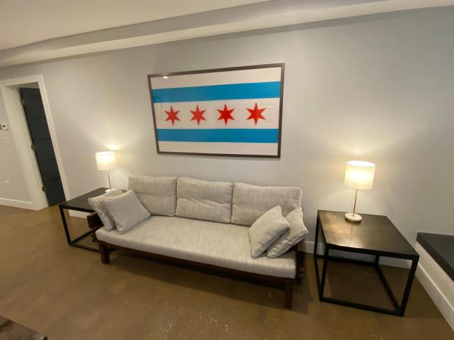 Logan Square Oasis with Parking! Images_4