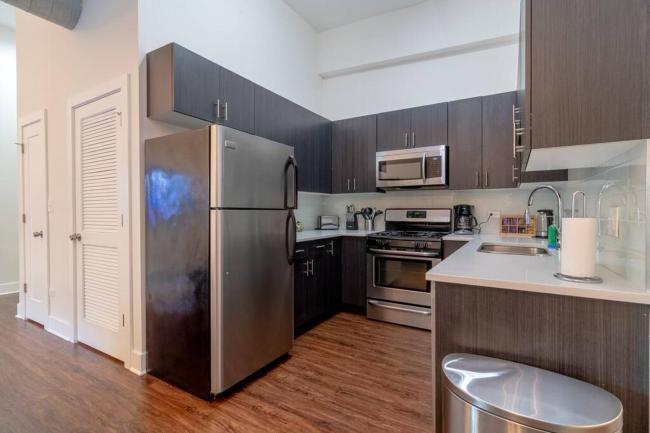 McCormick Place 420 friendly 3b/2b with optional Parking for up to 8 guests Images_1