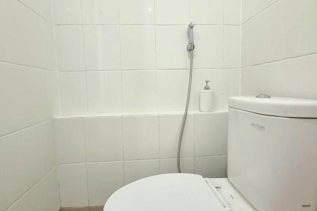 Apt Bassura Studio Tower E with Pool & Smart TV Images_2