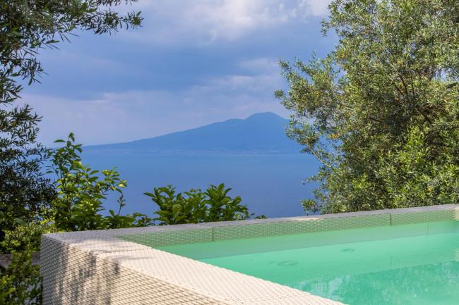 Sorrento Villa with Pool and Amazing Views Images_2