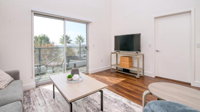 Modern Apartment in Prime Location ID6644X79 Images_3