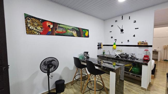 Amazon Minimalist Images_4