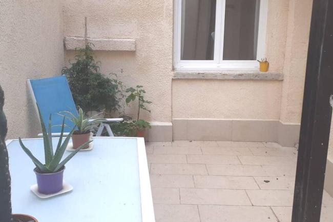 Hyper centre, spacieux, patio Images_1