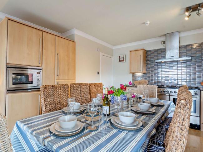 4 bed property in Whiting Bay Isle of Arran 76168 Images_3