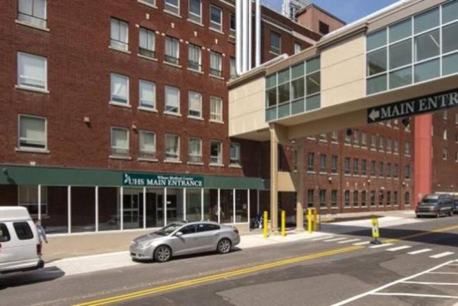 Cozy Apt near BU, Lourdes, UHS Images_3