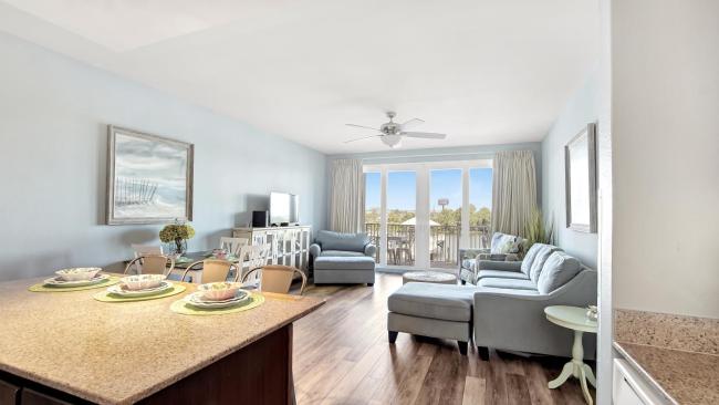 Laketown Wharf 0109 Images