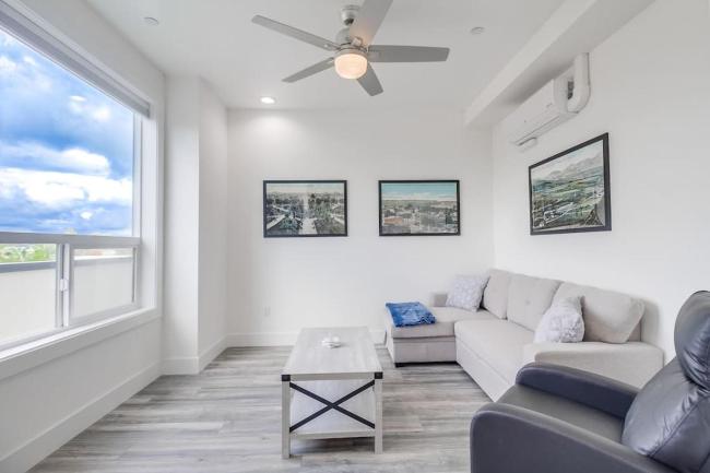 Park Blvd Paradise 301 ADA compliant with a Spa Images_3