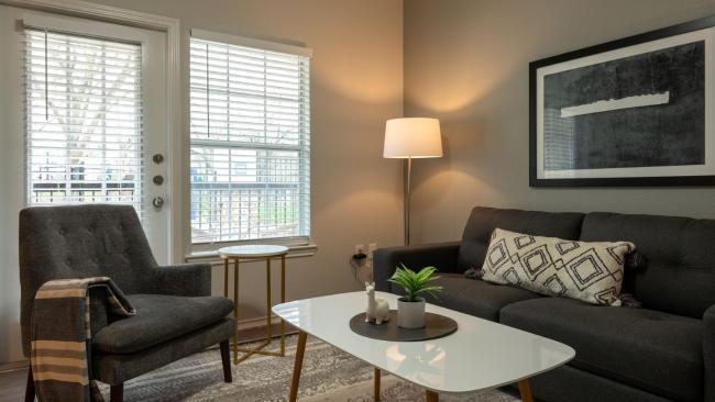 Modern Apartment in Prime Location ID2642X97 Images_5