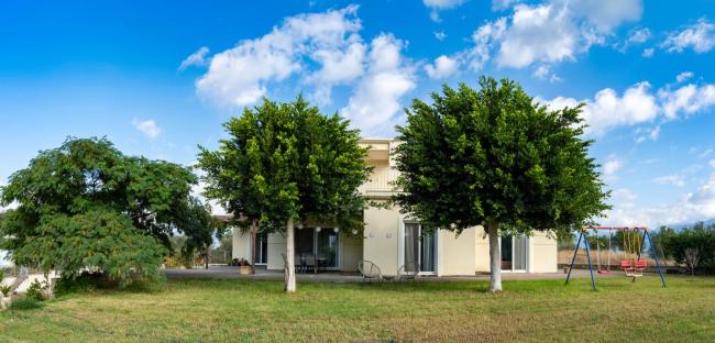 Piperitsa house for nomads or families in the countryside Images_1