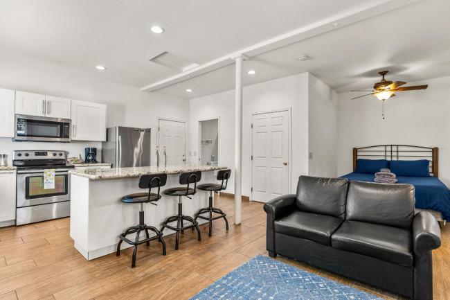 Greenlaw Studio in the Pines! Images_4