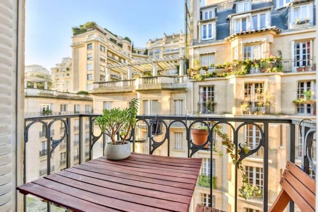 Haussmannian apartment in Passy Images_2