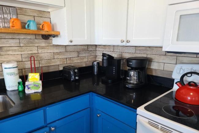 Beautiful Views And Just Steps To The Beach - #38 Sleeps 7 Images_5