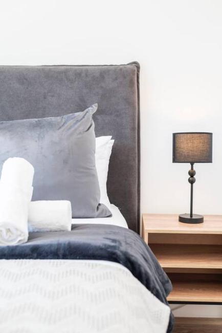 Apartment with stunning views of Table Mountain Images_4