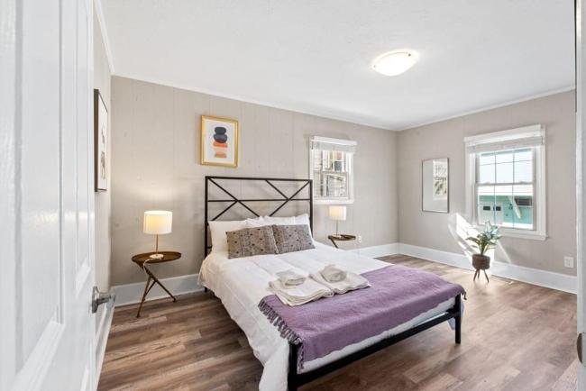 Viagem Neat 1BR with Workspace close to Beach Images_4