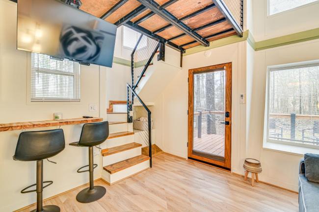 Modern and Cozy Starkville Studio about 2 Mi to MSU! Images_1