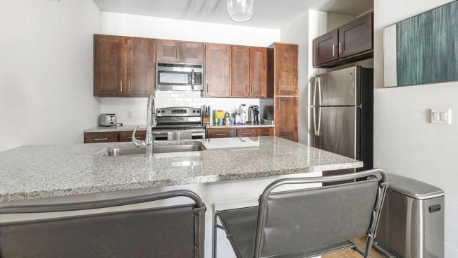 Landing Modern Apartment with Amazing Amenities (ID8044X07) Images_4