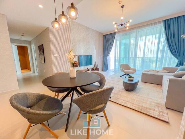 2304 Modern apartment with pool and canal view Images_5