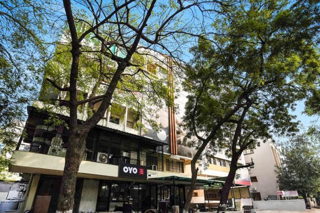 Flagship Hotel Crystal Images_4