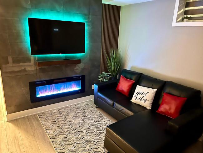 Niagara Getaway across Fallsview Images