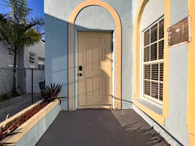 Shenandoah Victorian Suite with TV's in every room Images_2