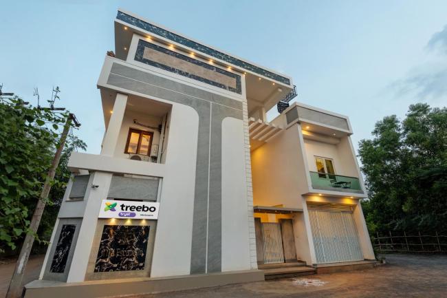 Treebo Premium Villa Escape In With Pool View Images_3