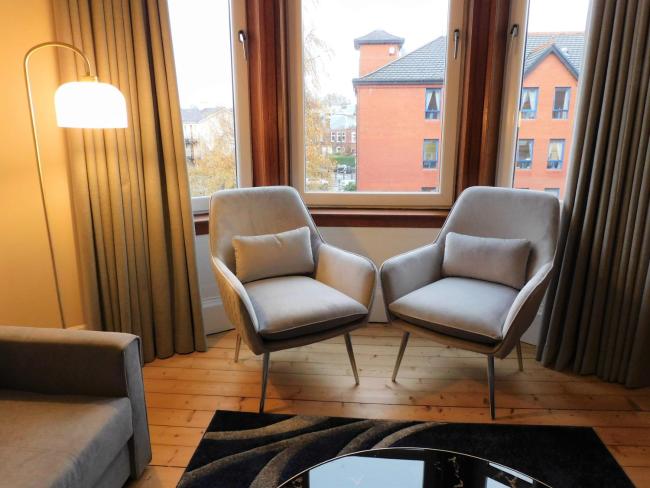 Beautiful & spacious 2 bed apt in Glasgow West End Images_3