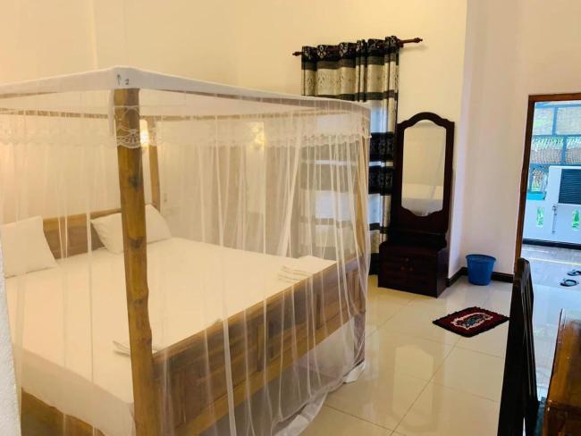 Hari Hari Arugambay Images_4