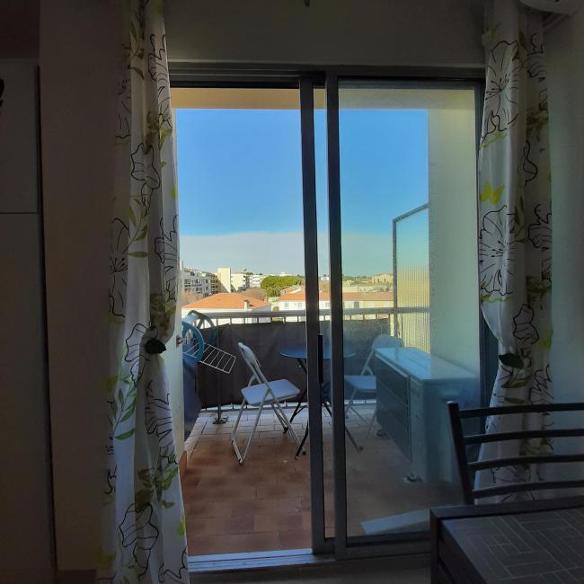 Studio refait à neuf tout confort Images_1