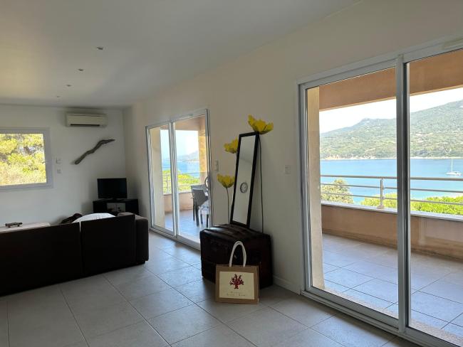 Grand appartement T4 - piscine - vue féérique Images_3
