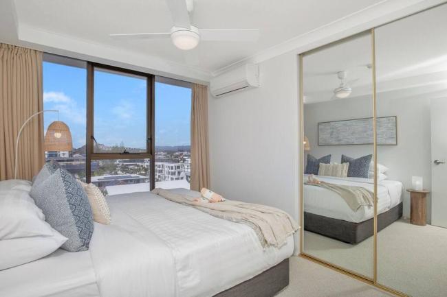 SeaView Beachfront on Albatross Images_5