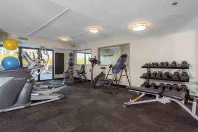 2 bd Dtwn by Wells Fargo Arena Images_5