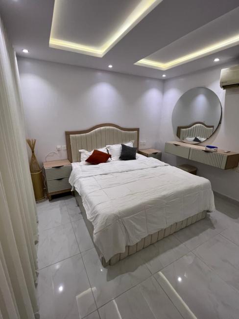 شقة مكونة من غرفة نوم وصالة Images_2