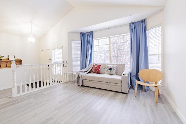 Main Floor Suite, 3 BDR, 4BD Spacious and Cozy Images_4