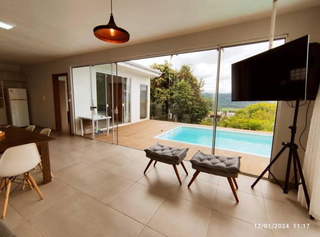 Quiosque com piscina e vista Images_2