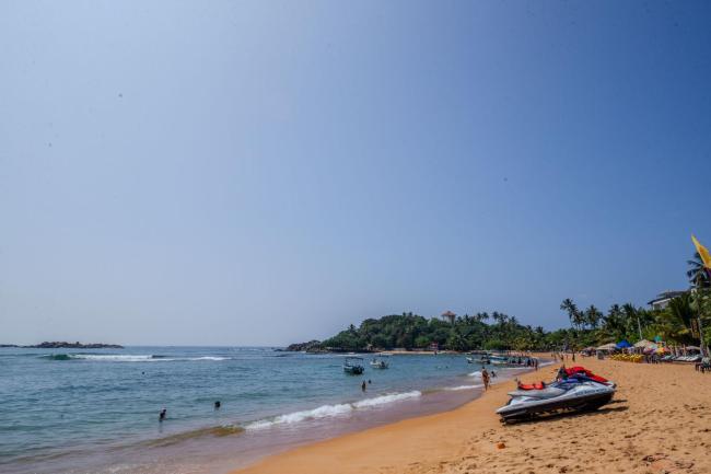 The Waves Unawatuna Images_3