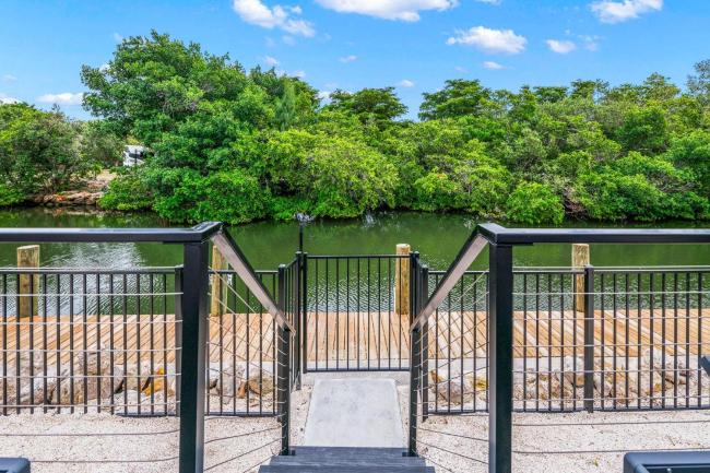 Salty Seagull at Hunter's Point Images_2